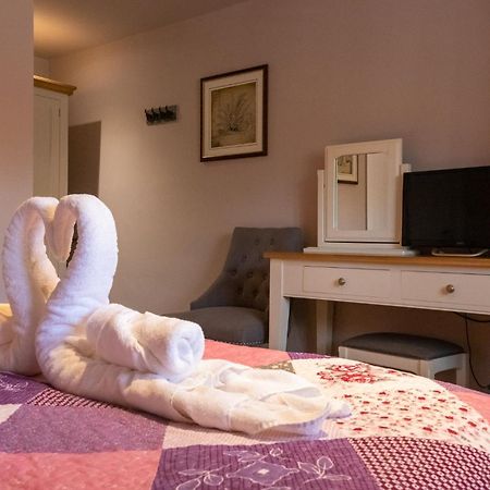 Fulbeck The Hare And Hounds Bed & Breakfast エクステリア 写真