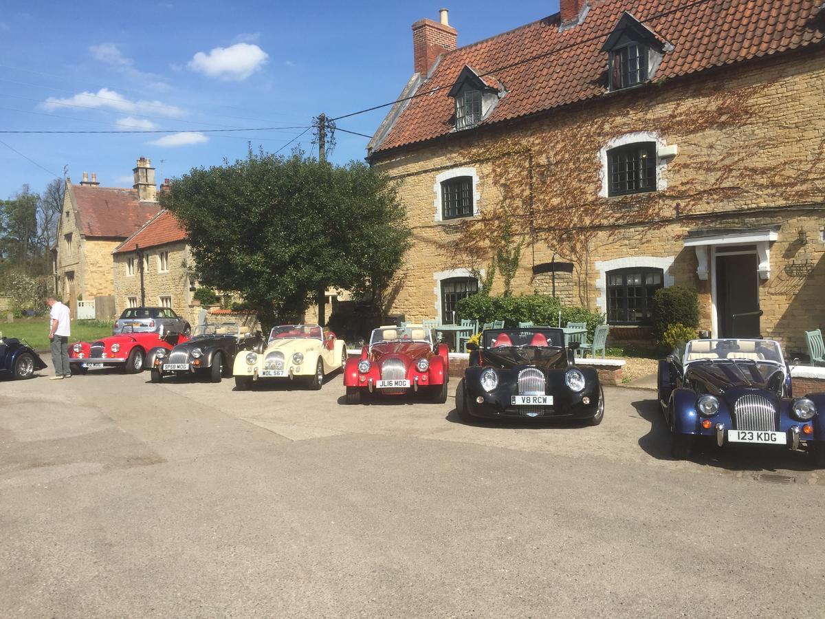 Fulbeck The Hare And Hounds Bed & Breakfast エクステリア 写真